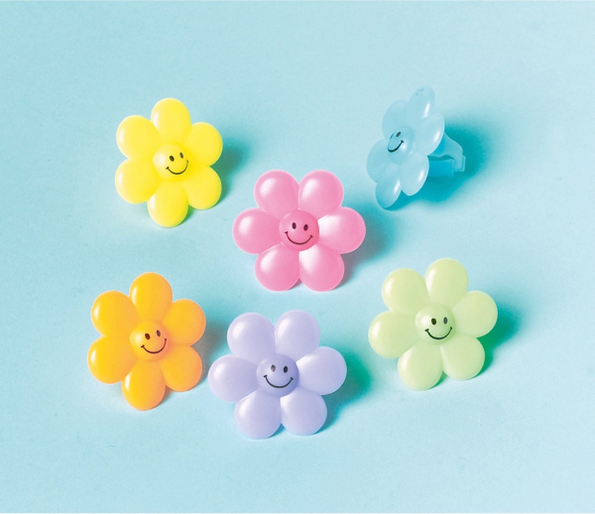 Traktatie Kunststof Ringen Bloemen 24 Stuks