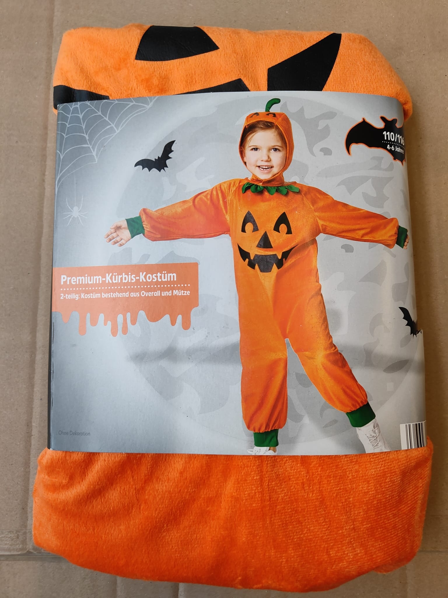 Carnavals pakje - onesie pompoen maat 110-116