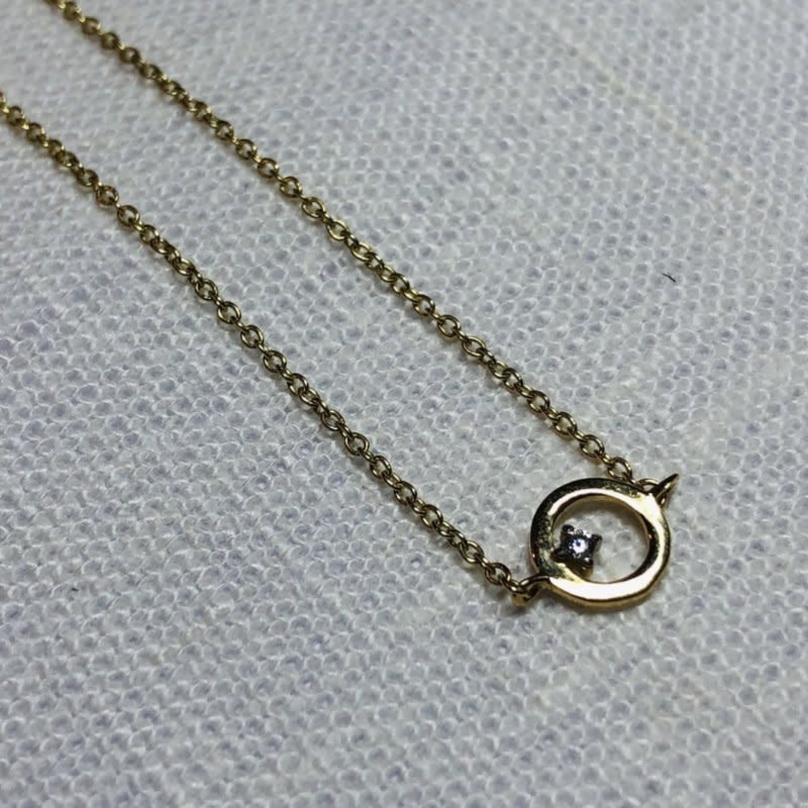 14 karaat geelgoud collier met cirkeltje en zirkonia