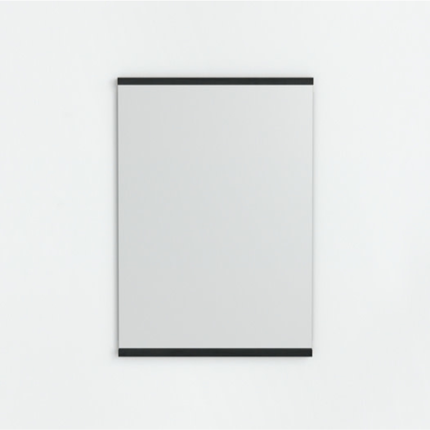 Moebe MOEBE wandspiegel Rectangular eiken of zwart, 50 x 70