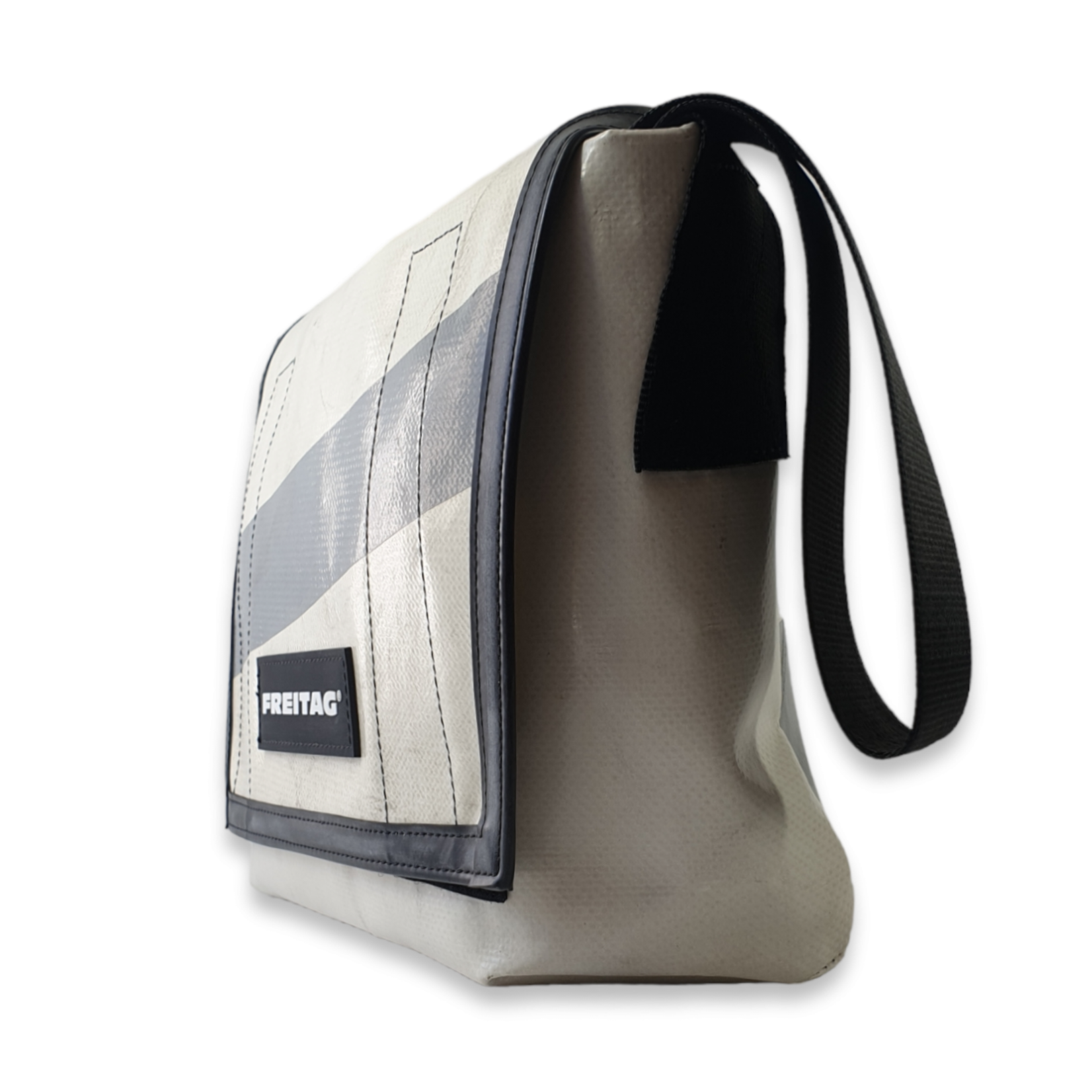 FREITAG F11 LASSIE Messenger S