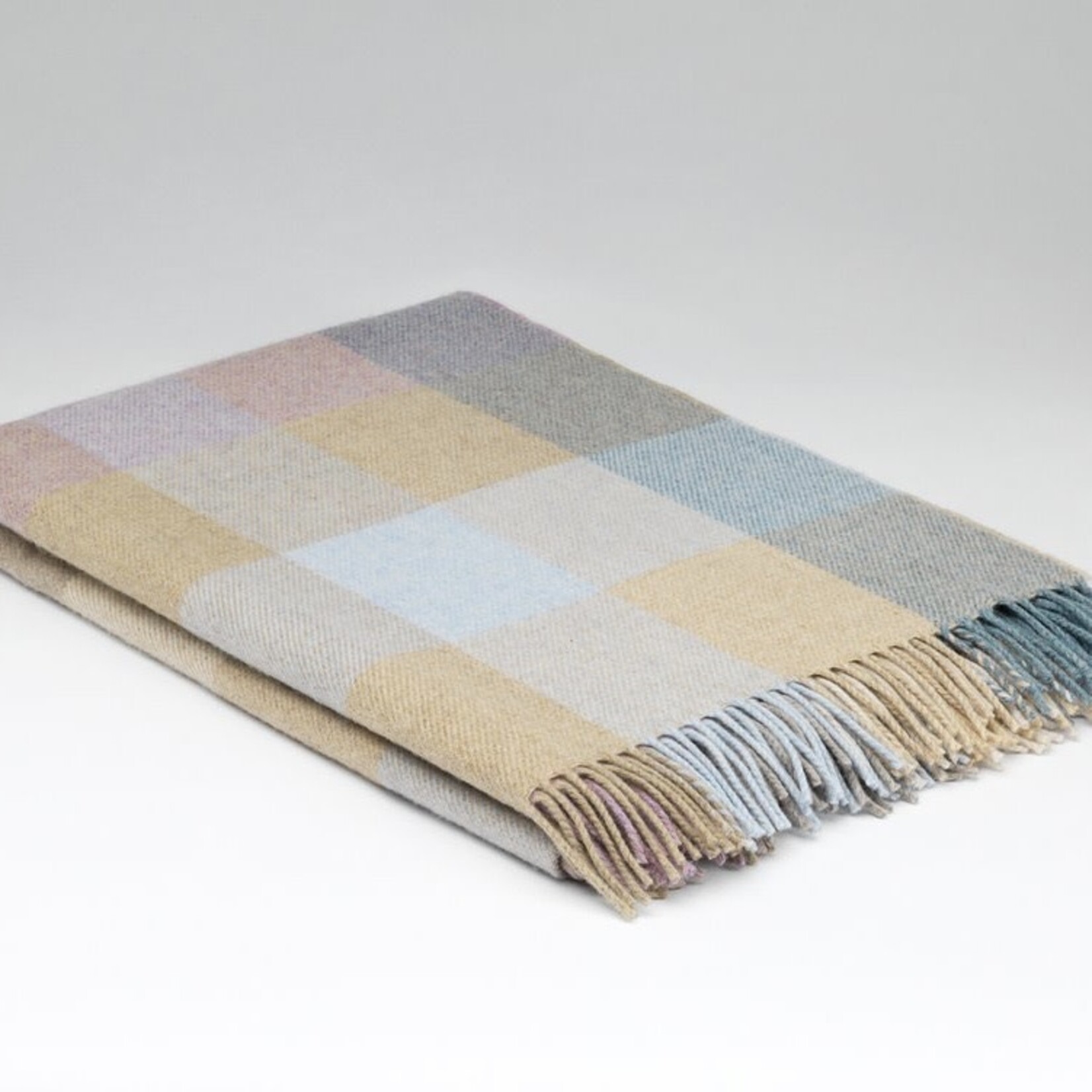 McNutt of Donegal McNutt of Donegal supersoft plaid merino lamswol 200 x 145 cm