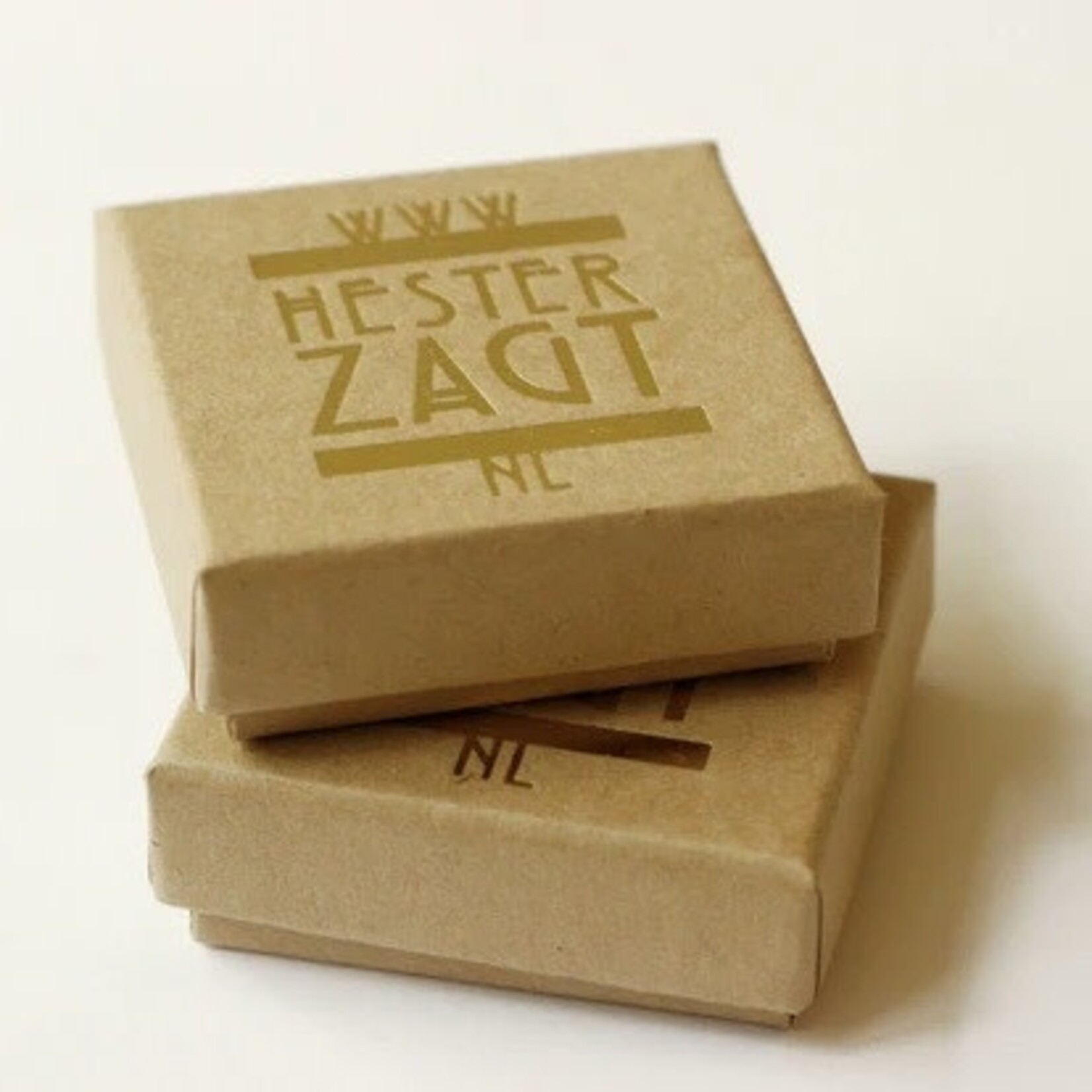 Hester Zagt Hester Zagt collier Zeeuwse knoop roze parels