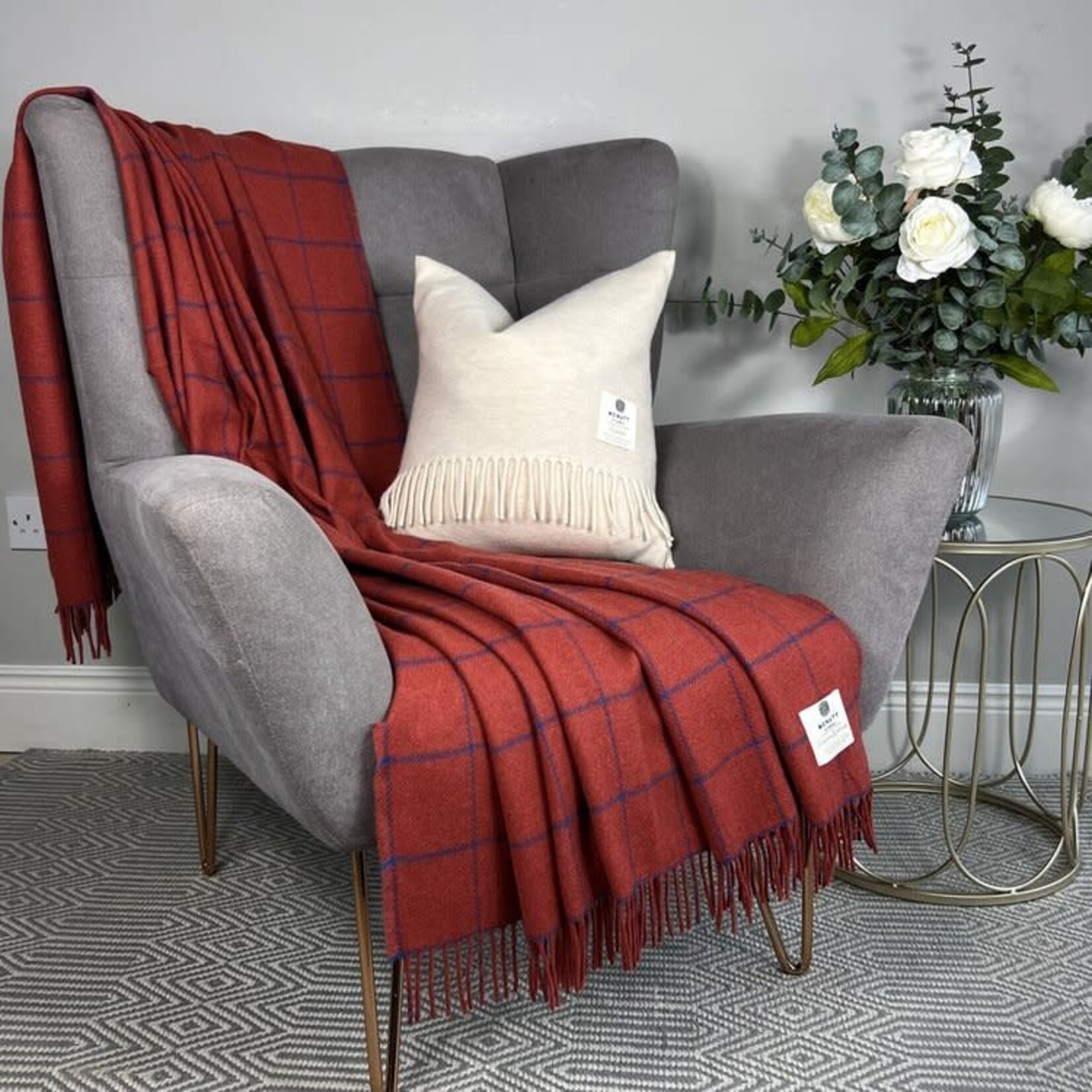 McNutt of Donegal McNutt kasjmier/lamswol deken 200 x 145 cm, met streep