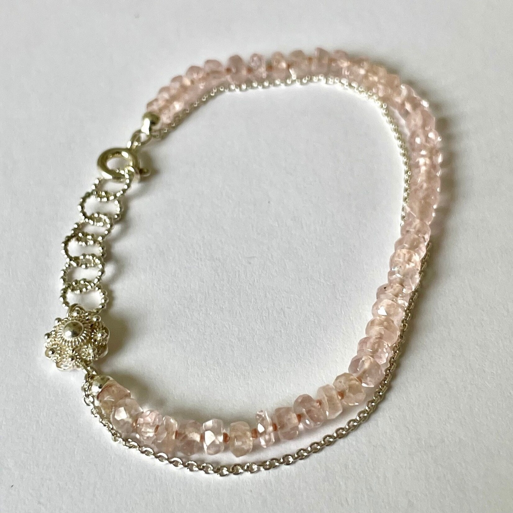 Hester Zagt Hester Zagt armband Zeeuwse knoop rose onyx