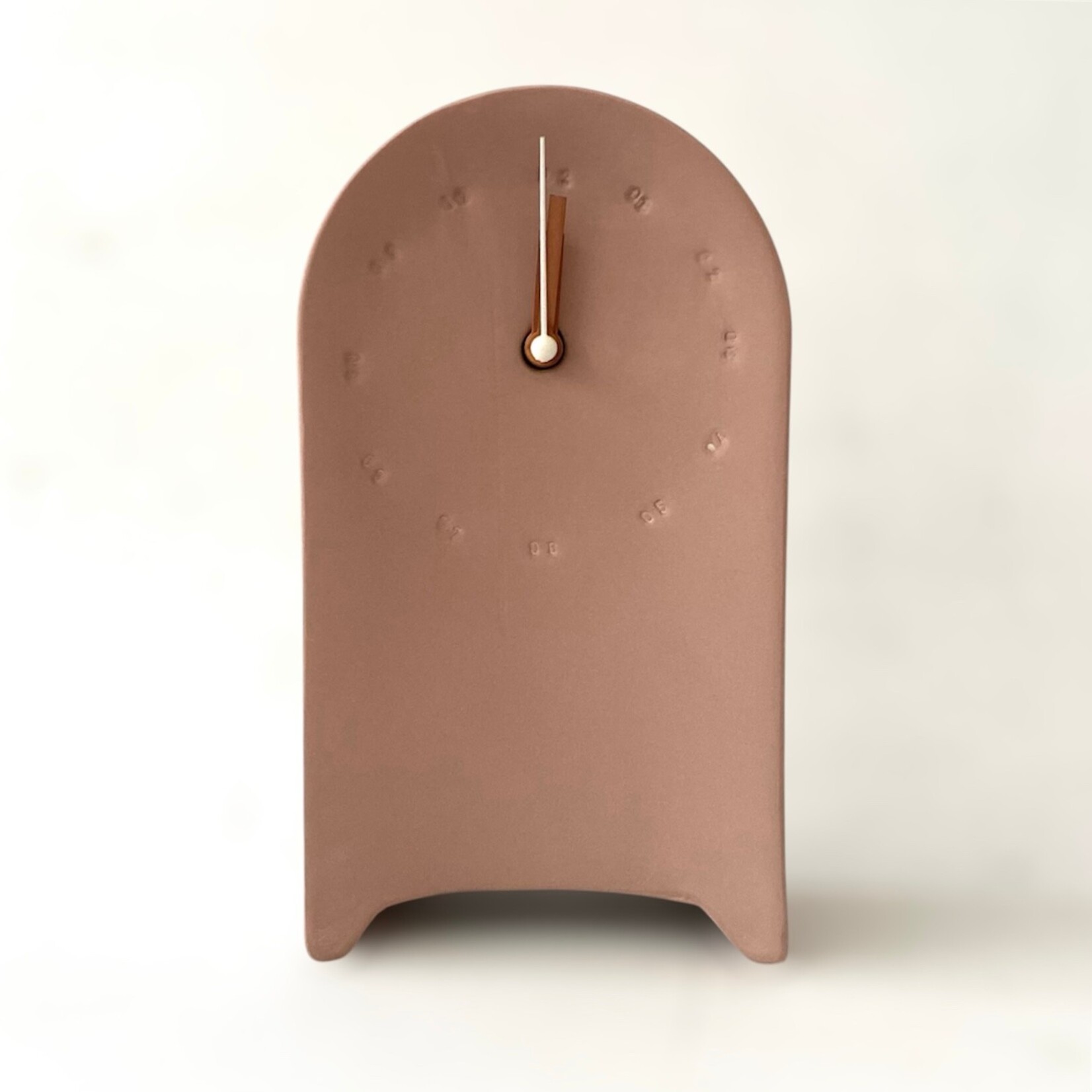 Studio Harm en Elke Studio Harm en Elke staande klok (meerdere kleuren)