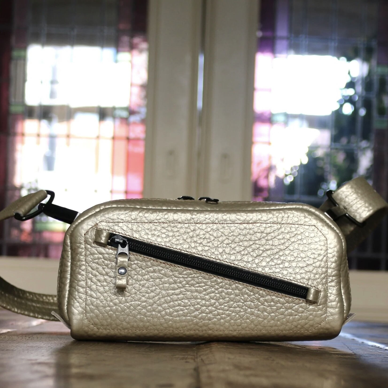 Frrry Frrry Bee Soft Gold