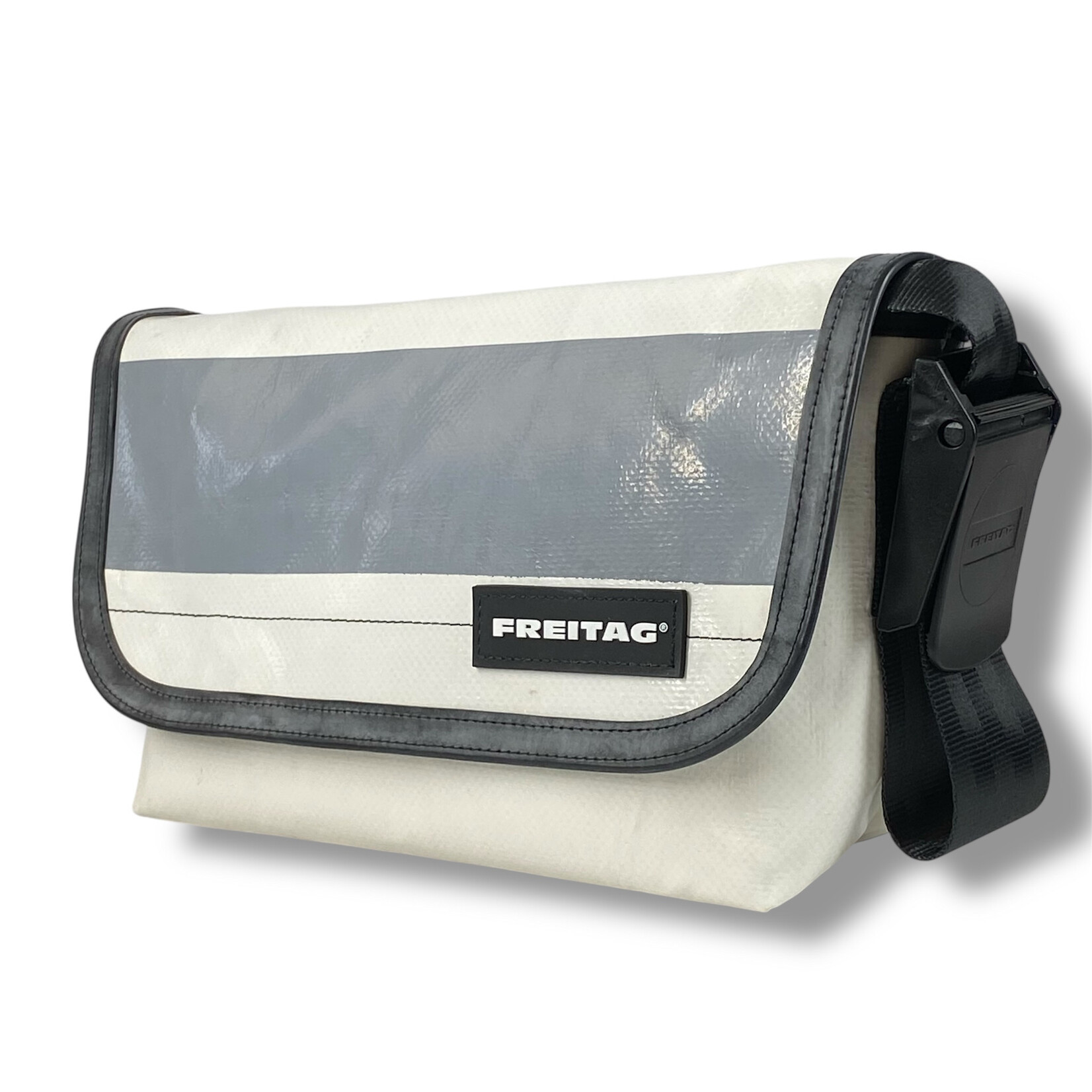 FREITAG F41 HAWAII FIVE-0 Messenger XS
