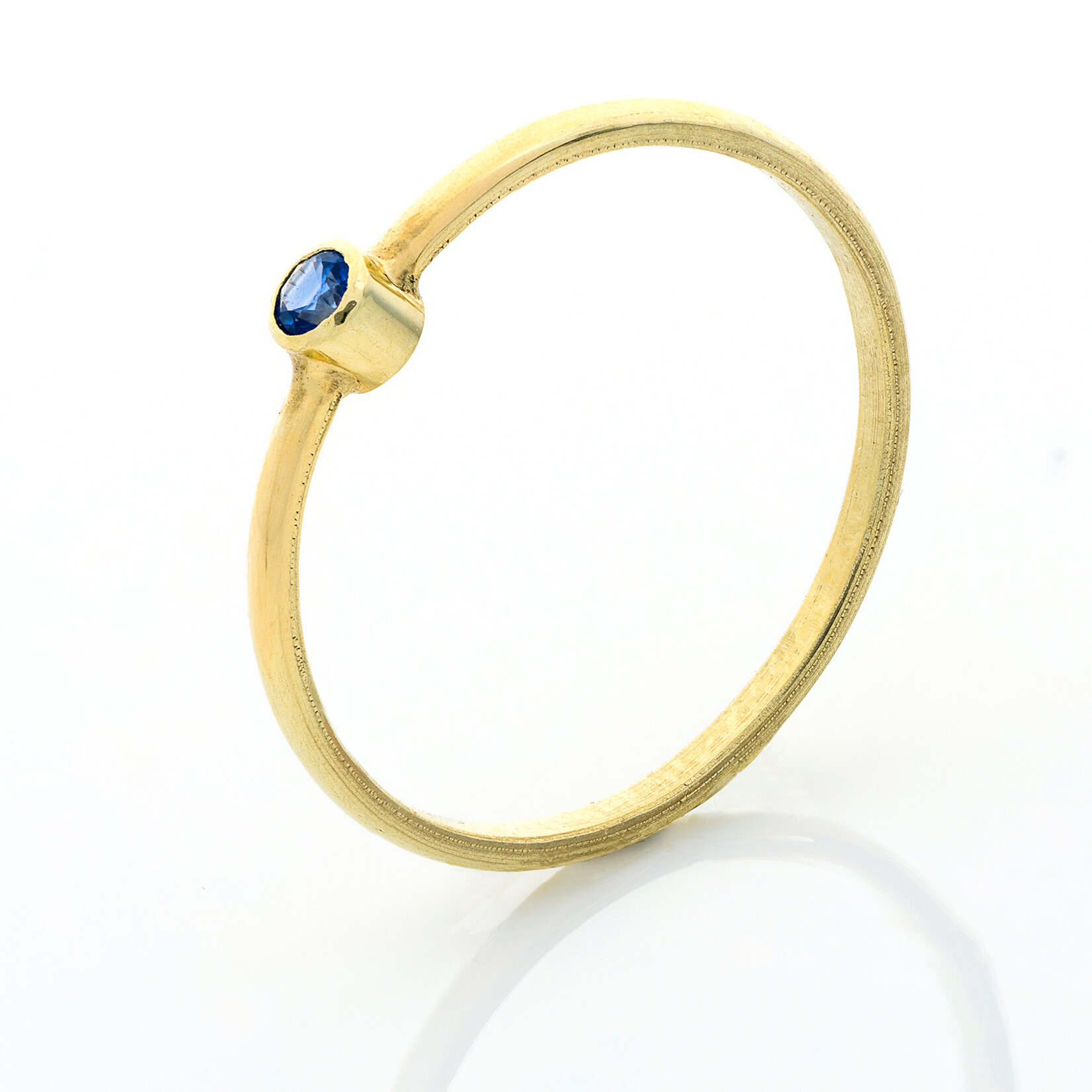 Atelier Île d'Or Ile d'Or ring Jeanne saffier 2,5 mm