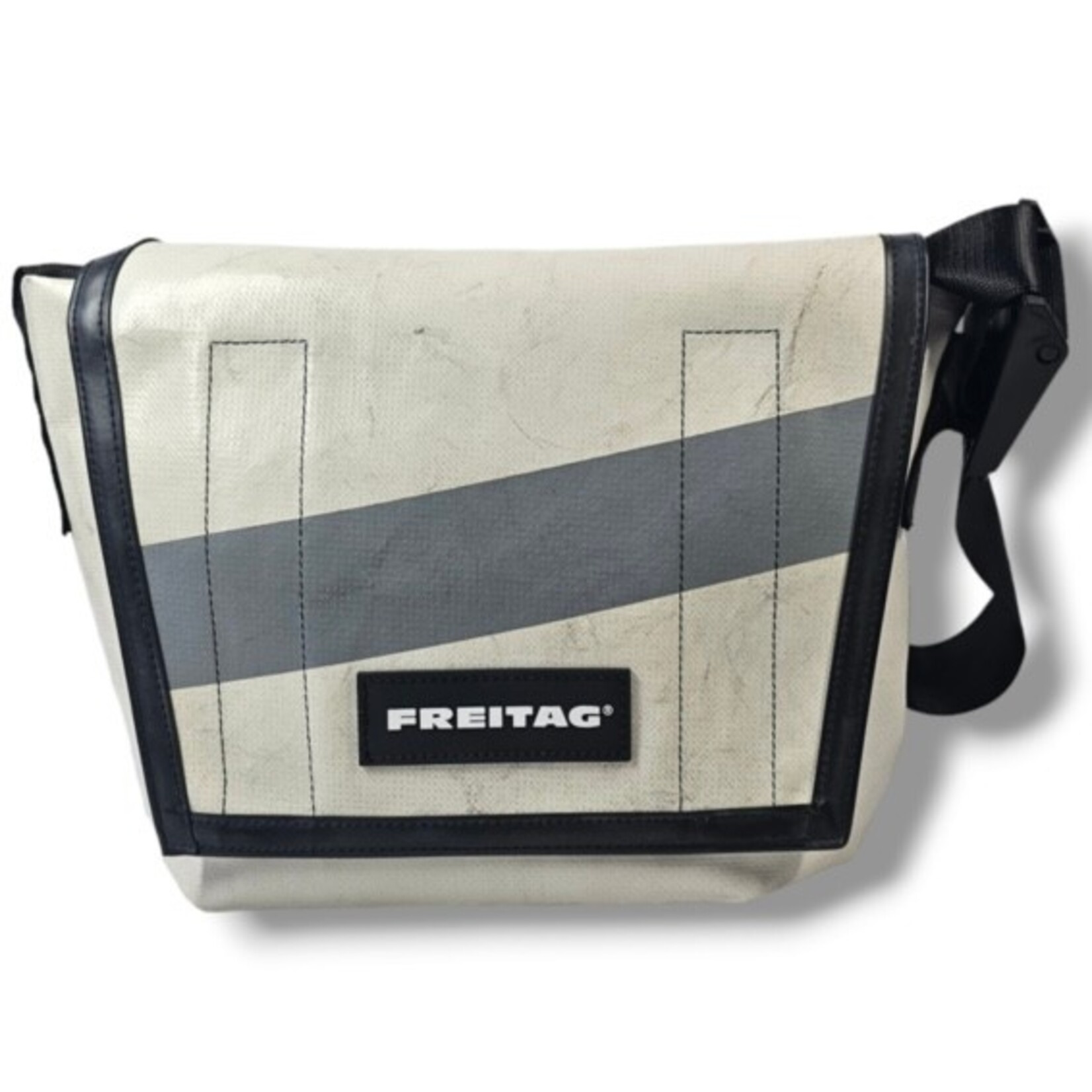 FREITAG F11 LASSIE Messenger S