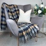 McNutt of Donegal McNutt deken Home Collection 100% merino 200 x 145 Mustard & Navy Block