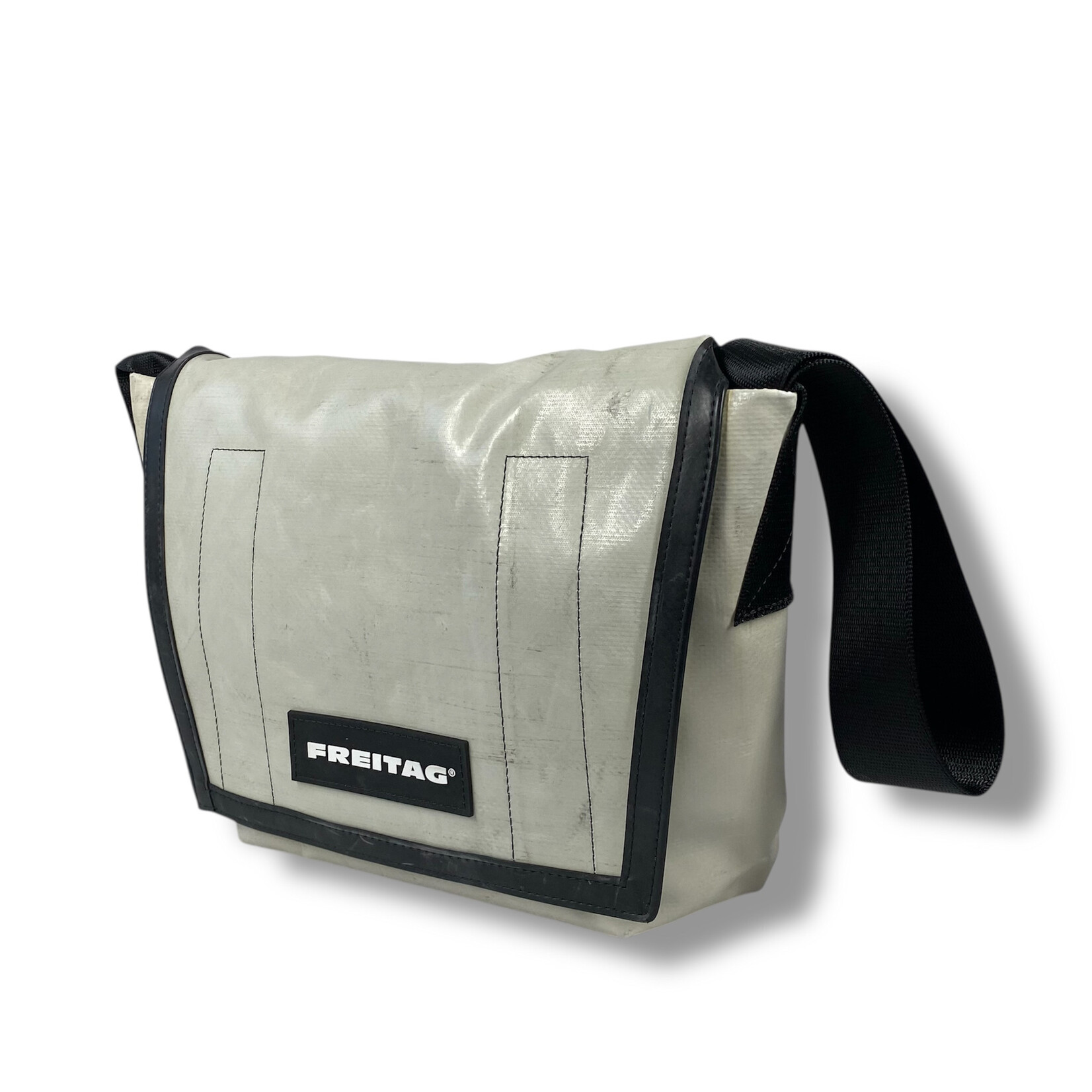 FREITAG F11 LASSIE Messenger S