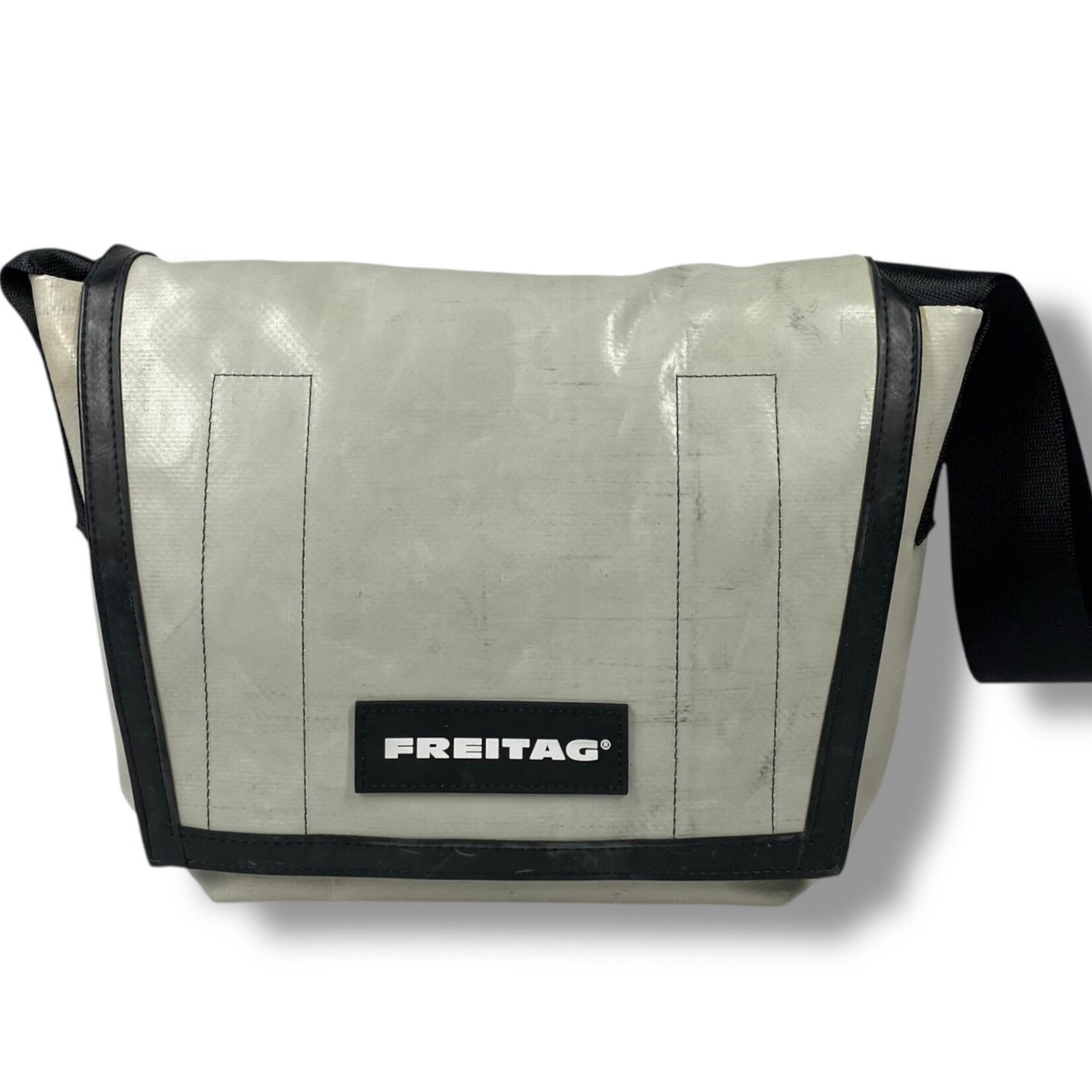 FREITAG F11 LASSIE Messenger S