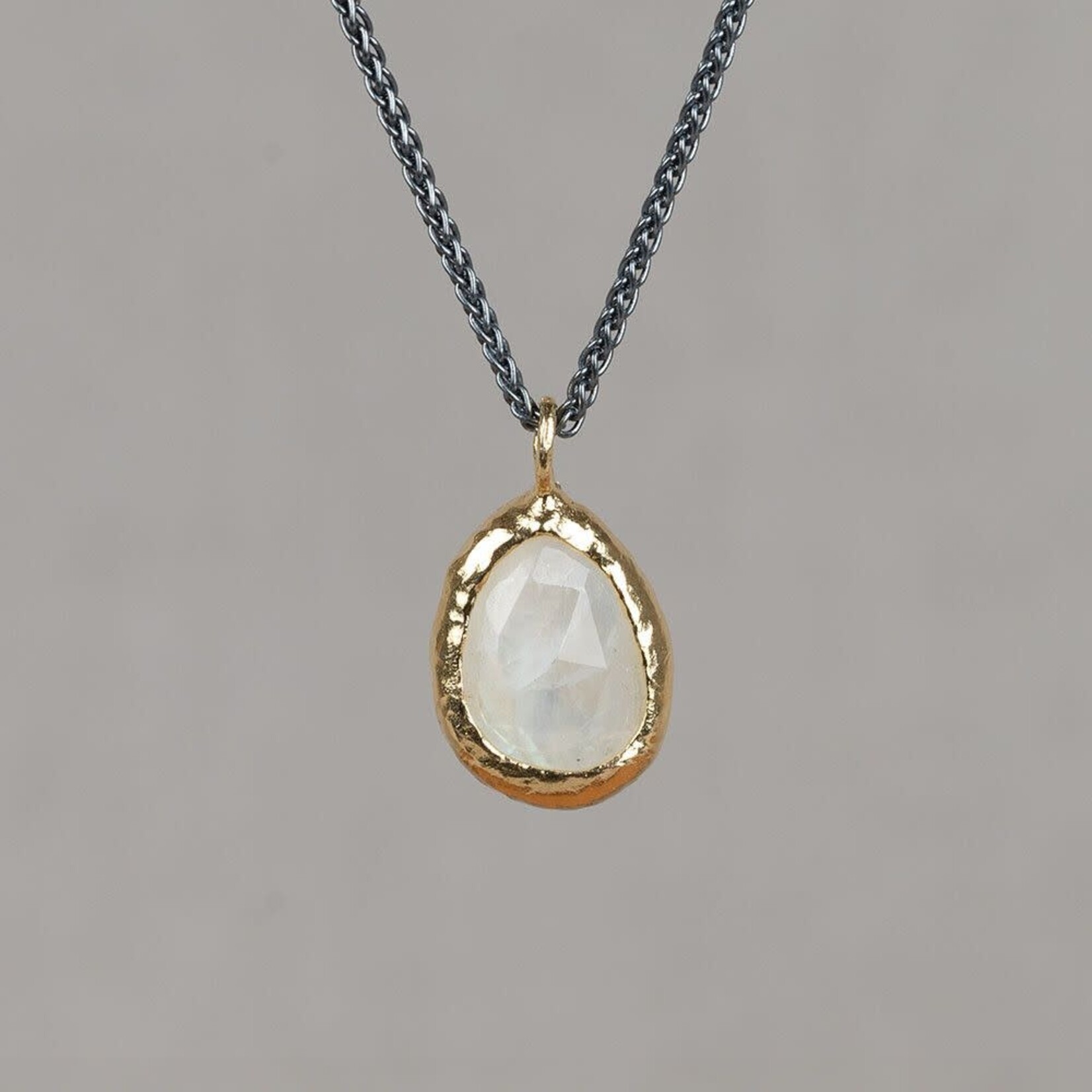 Jéh Jewels Jeh Jewels collier zilver oxy met grote druppel verguld met maansteen 21496