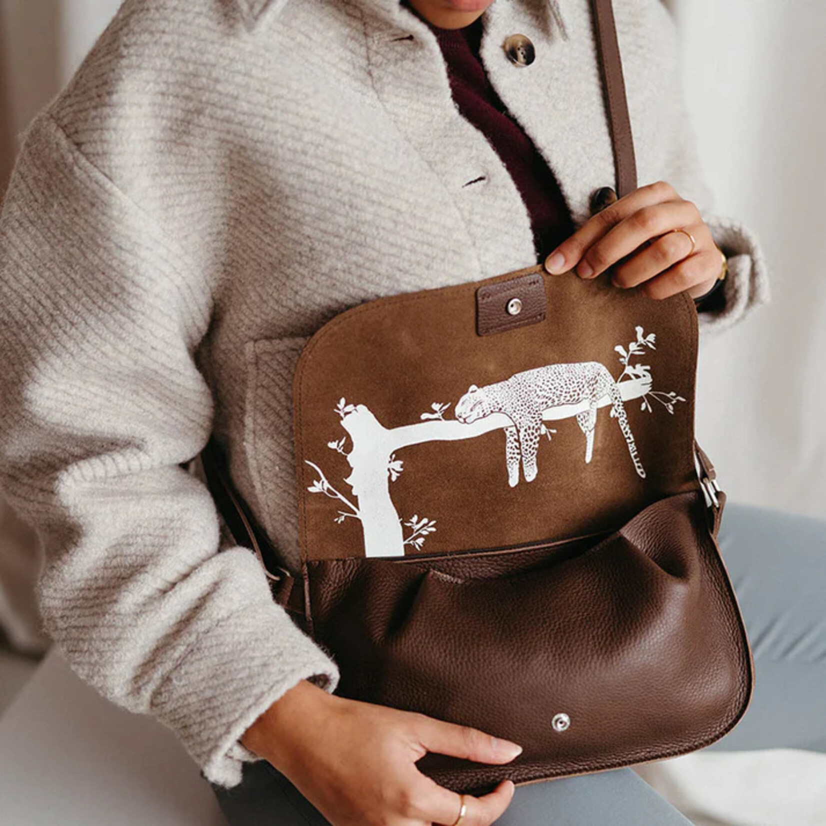 Keecie Keecie Lazy Boy Dark Brown used look