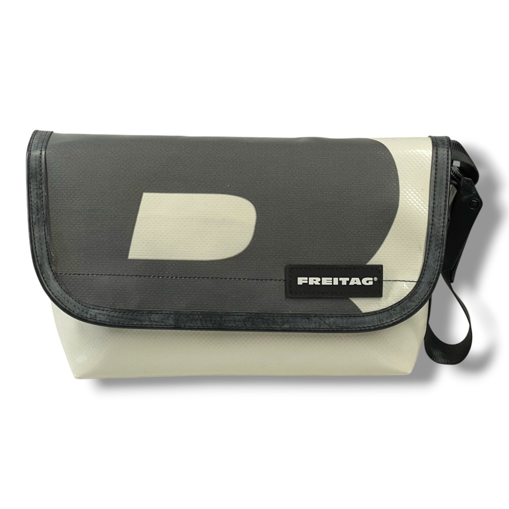 FREITAG F41 HAWAII FIVE-0 Messenger XS
