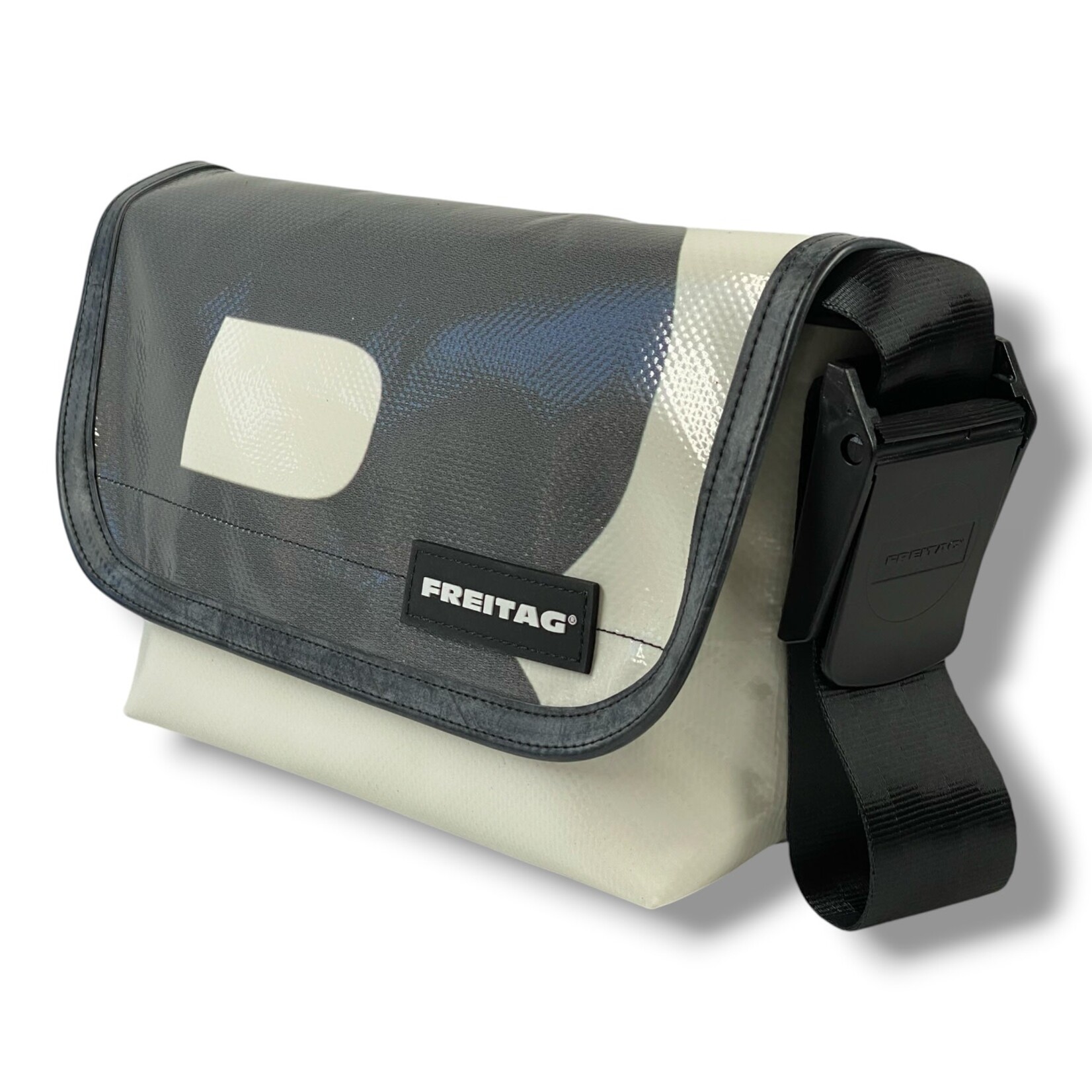 FREITAG F41 HAWAII FIVE-0 Messenger XS