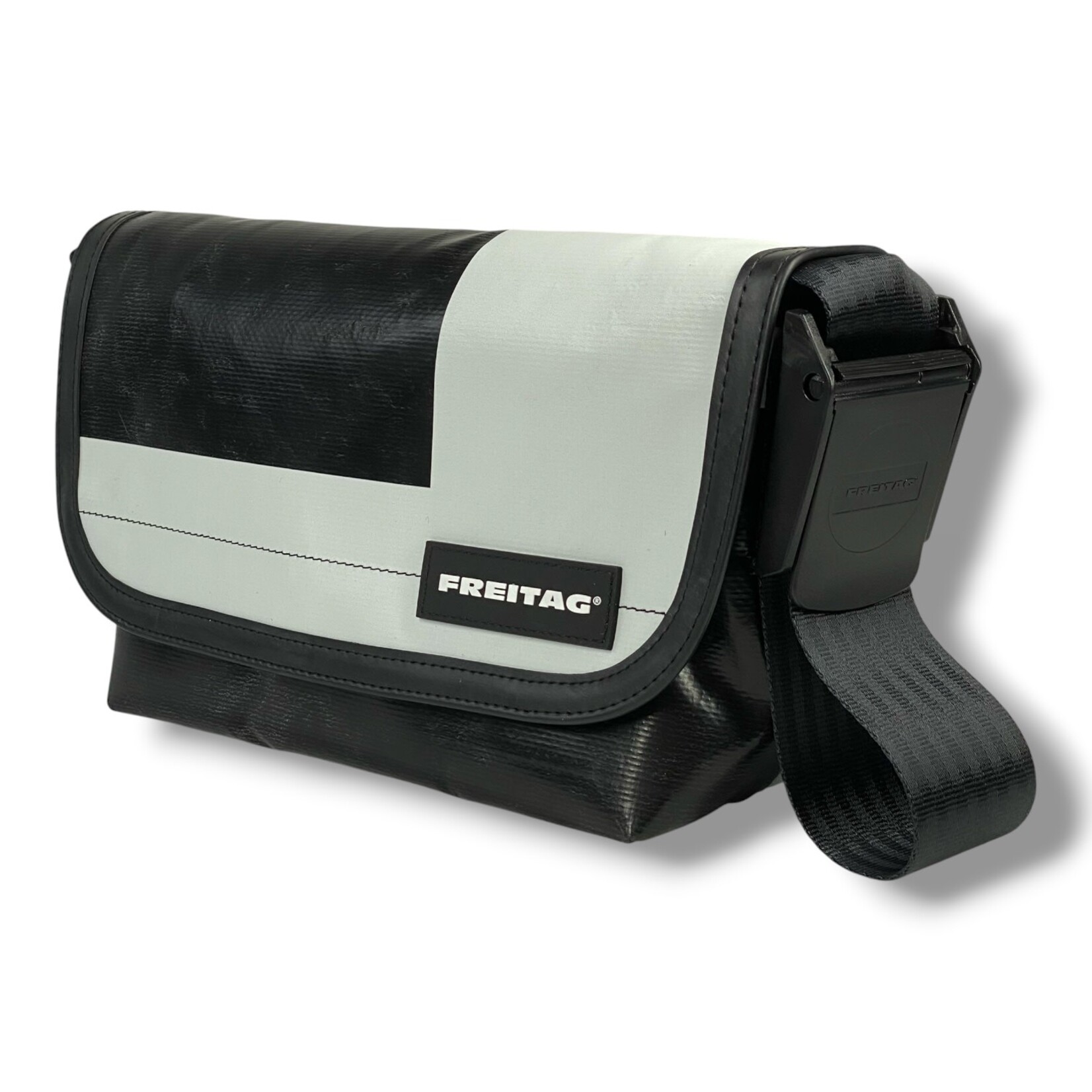FREITAG F41 HAWAII FIVE-0 Messenger XS