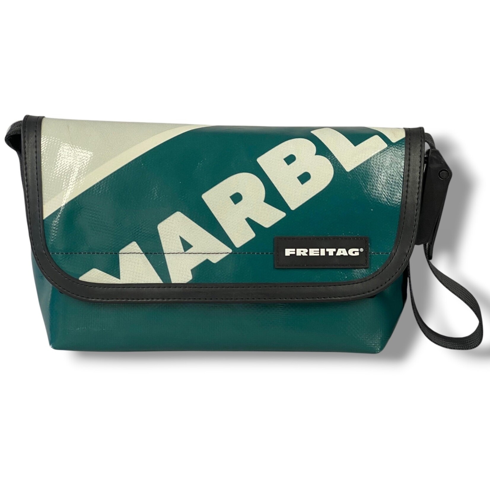 FREITAG F41 HAWAII FIVE-0 Messenger XS