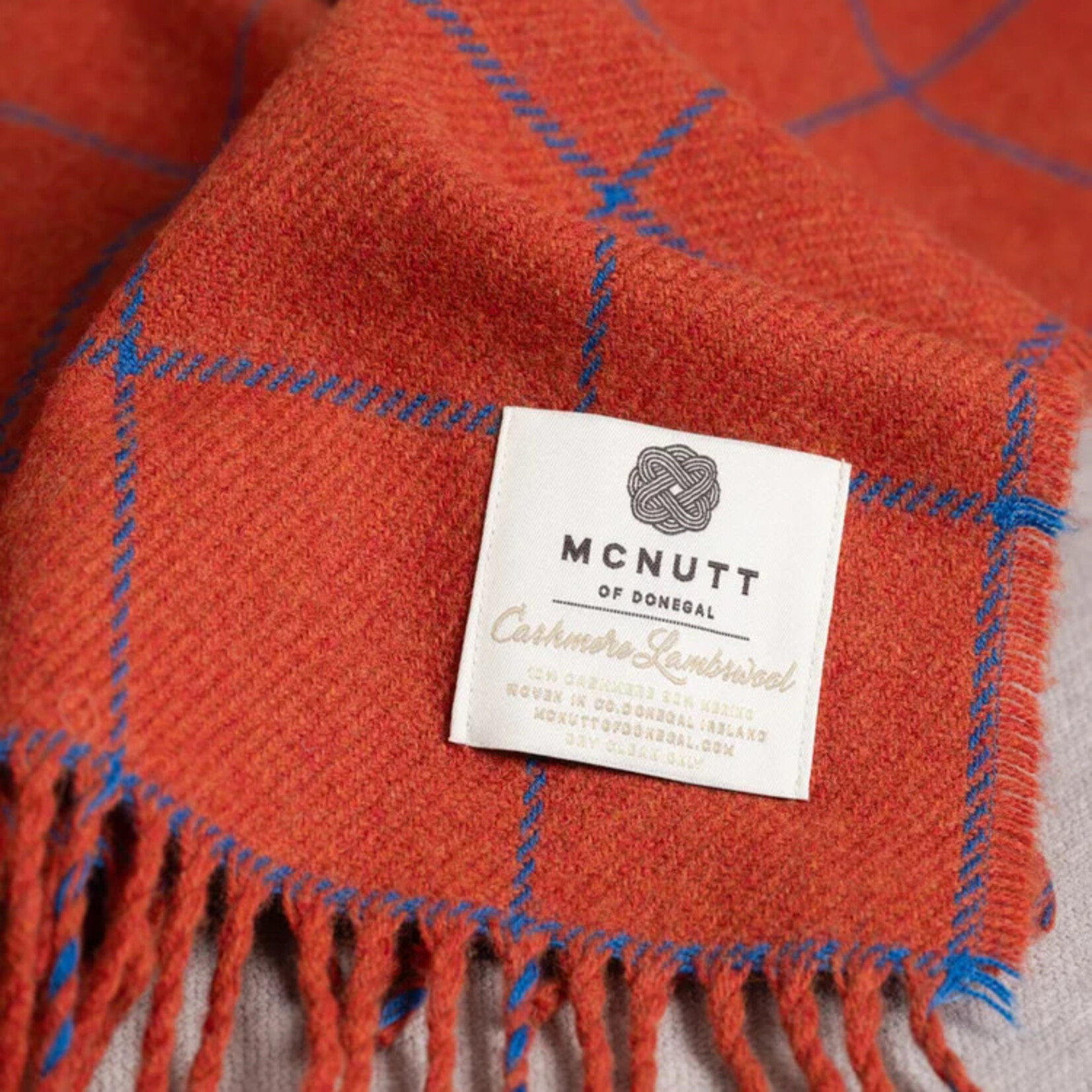 McNutt of Donegal McNutt plaid cashmere/lamswol Paprika Windowpane