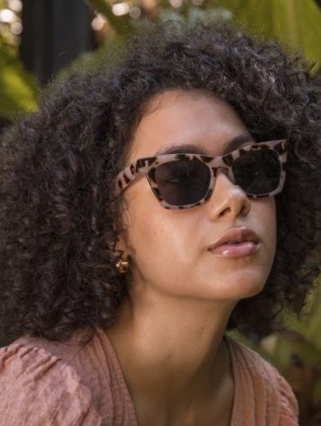 Charly Therapy Elisa Leo