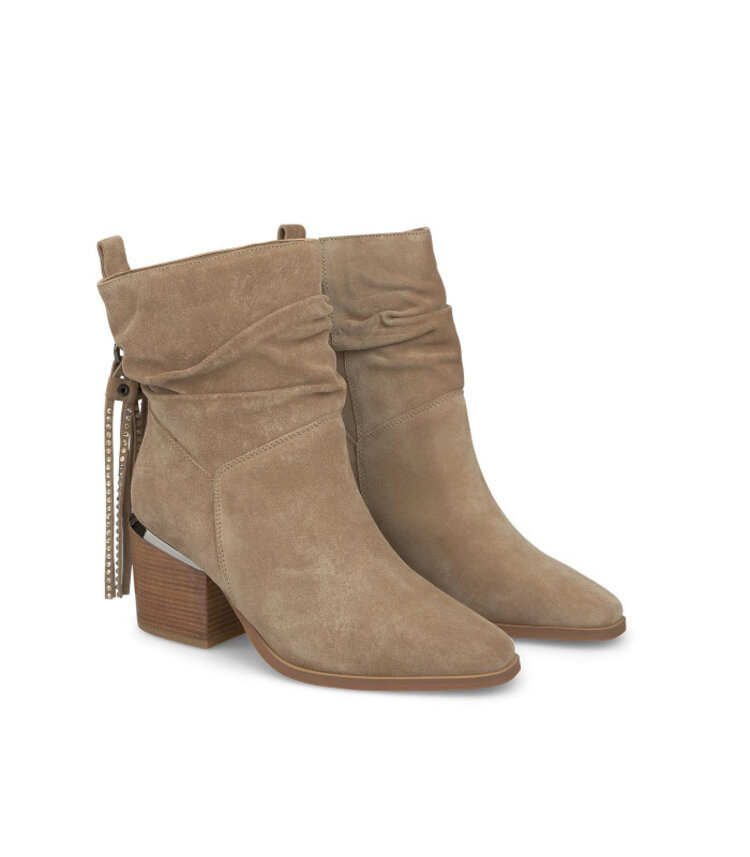 Alma en Pena Crickled Zip Bootie