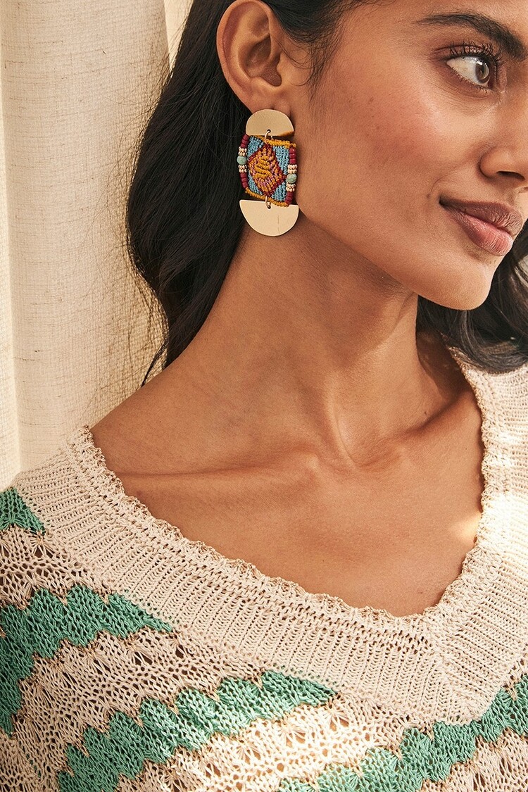 Ethnic Metal Earrings - gold