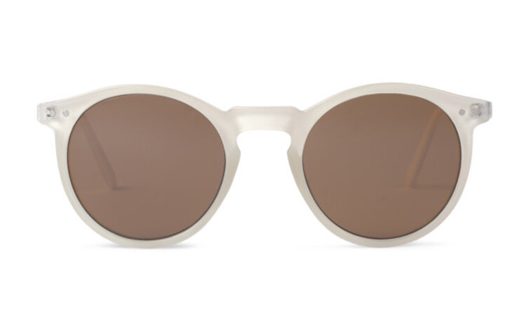 Charly Therapy Charly White