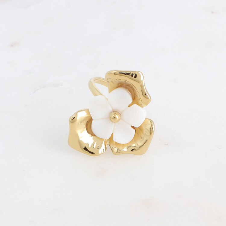 Bohm Paris Bohm Paris Ring - leaf pattern with mother-of-pearl flower piece
