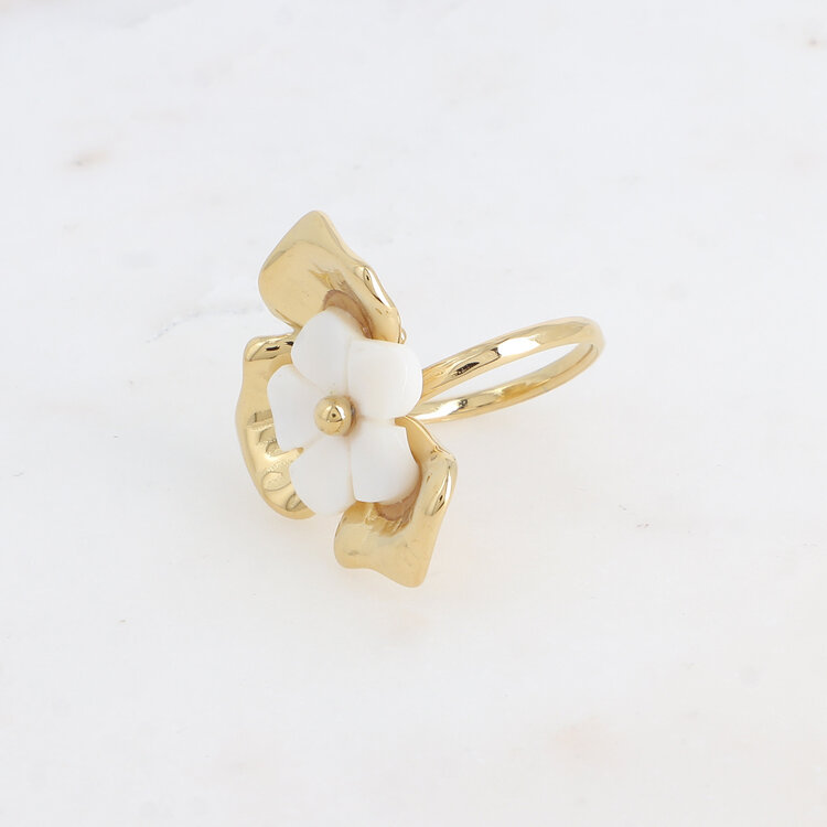 Bohm Paris Bohm Paris Ring - leaf pattern with mother-of-pearl flower piece