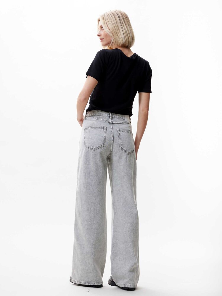 Catwalk Junkie Loose Fit Jeans With Zip Detail - chateau grey