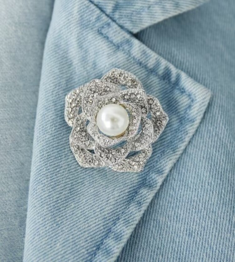 Blooming grace broche - silver