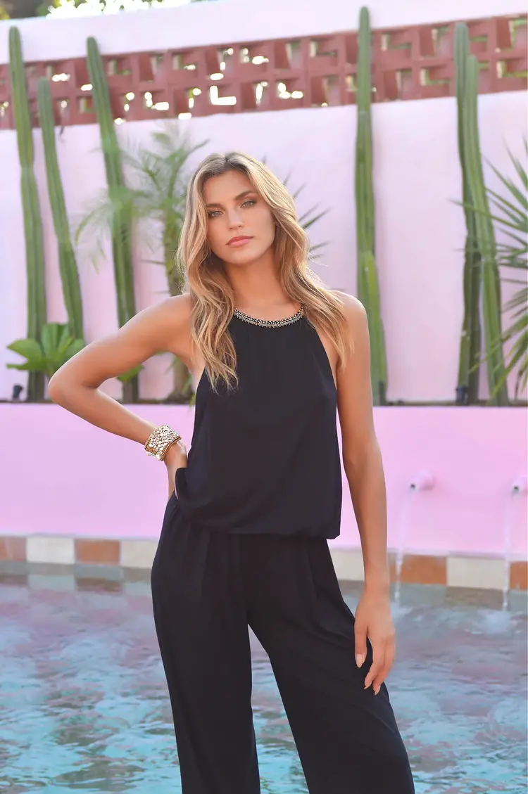 Eind maart begin april wordt de nieuwe collectie ss26 verwacht! Jumpsuit Ula - black