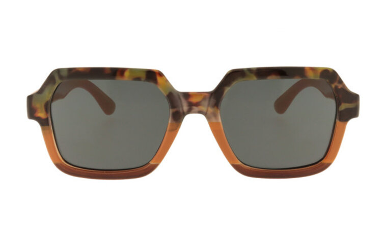 Charly Therapy Kylie Dune