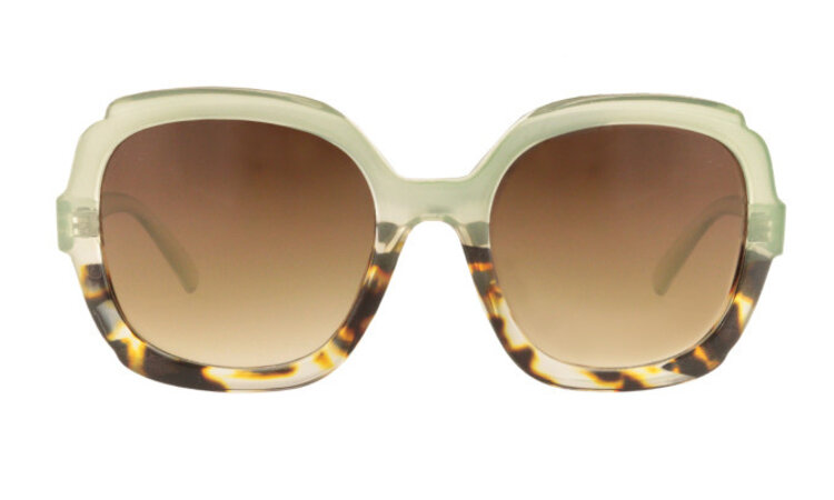 Charly Therapy Tiffany Bahia