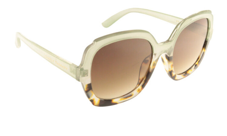 Charly Therapy Tiffany Bahia