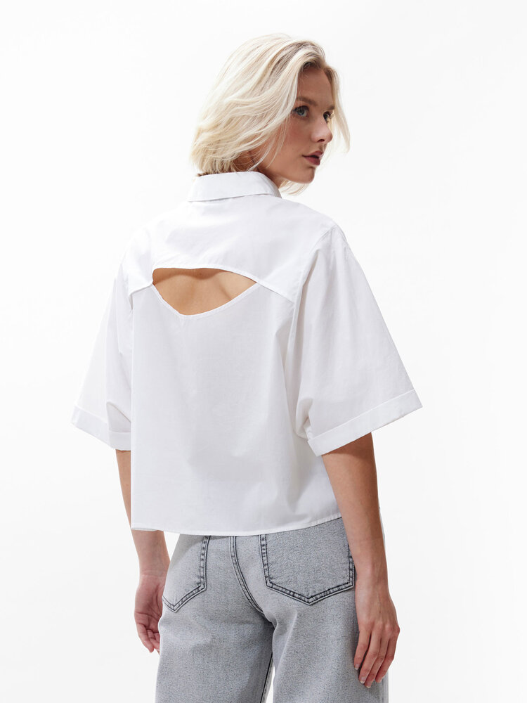 Catwalk Junkie Short sleeve blouse with open back - white