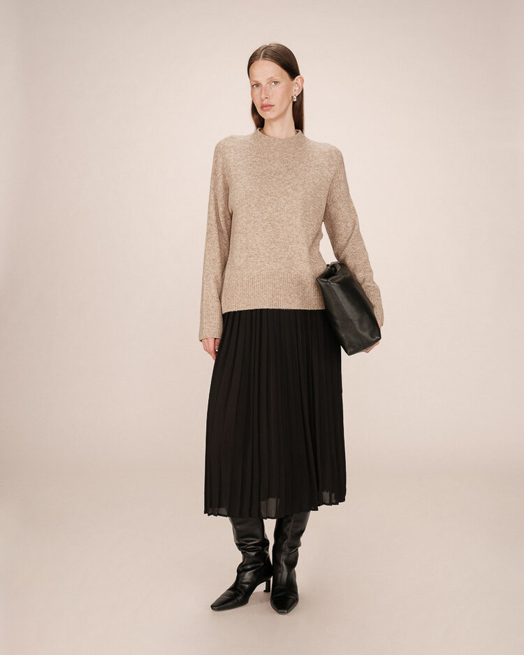 Grace & Mila Greige Salty Knit