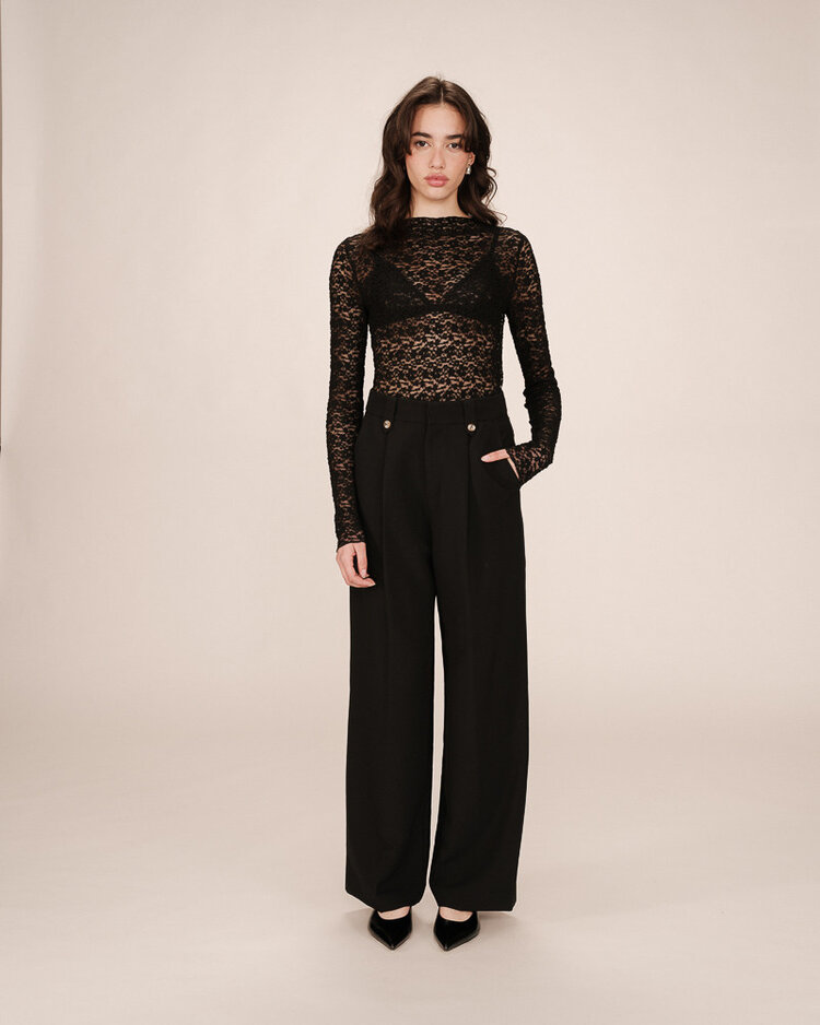 Grace & Mila Shady Black T-shirt