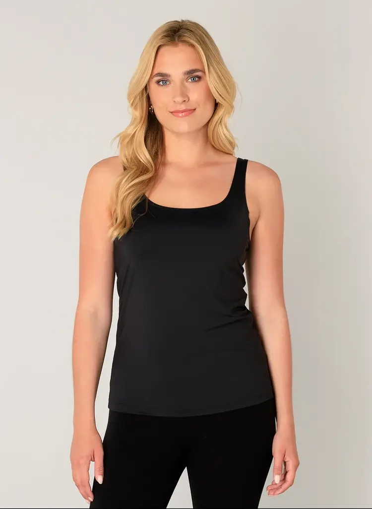 Base Level Yan Top - black