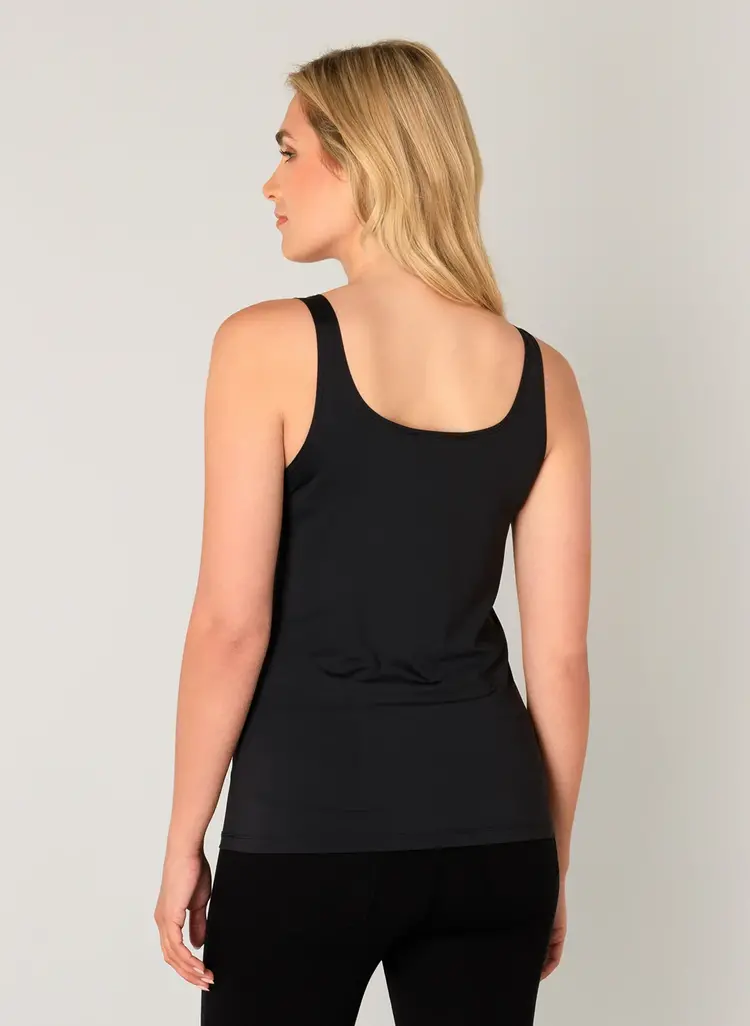 Base Level Yan Top - black