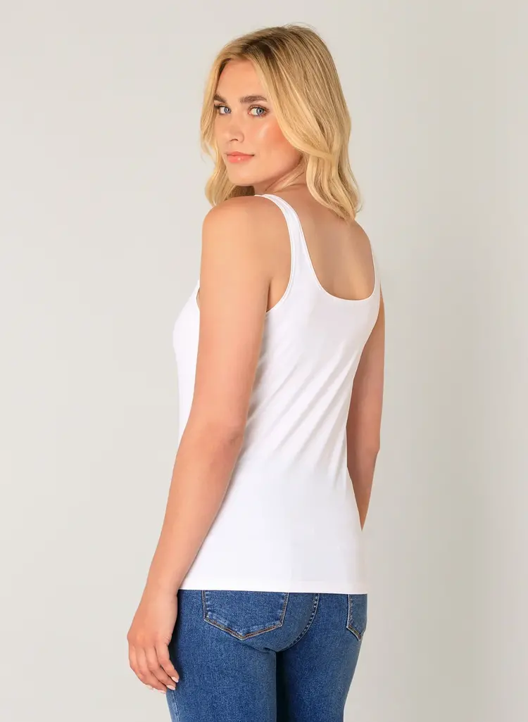 Base Level Yan Top - white