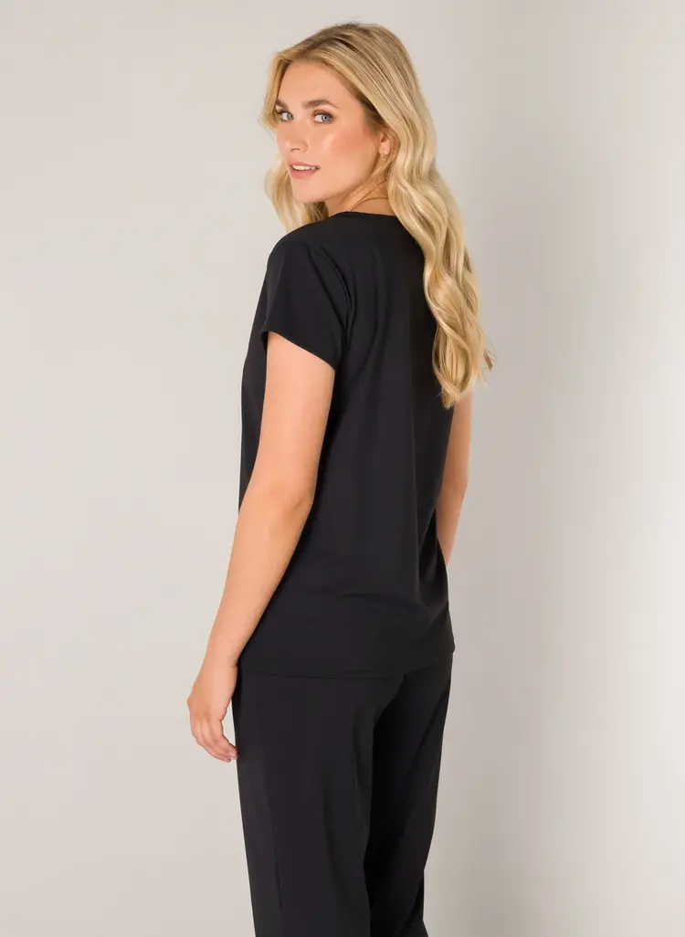 Base Level Tilly T-shirt - black