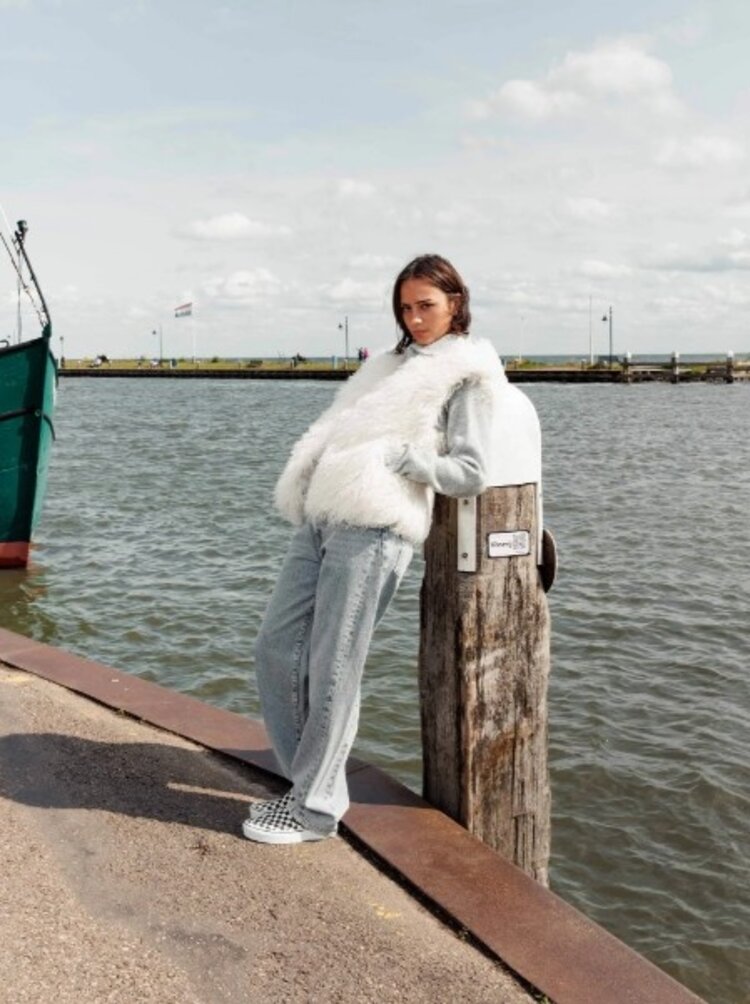 Catwalk Junkie Fur bodywarmer - vanilla cream