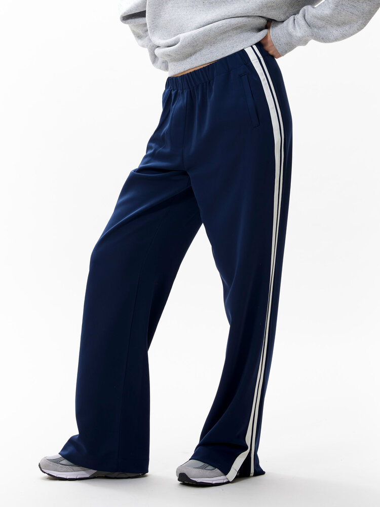 Catwalk Junkie Tracksuit Trousers -navy blazer