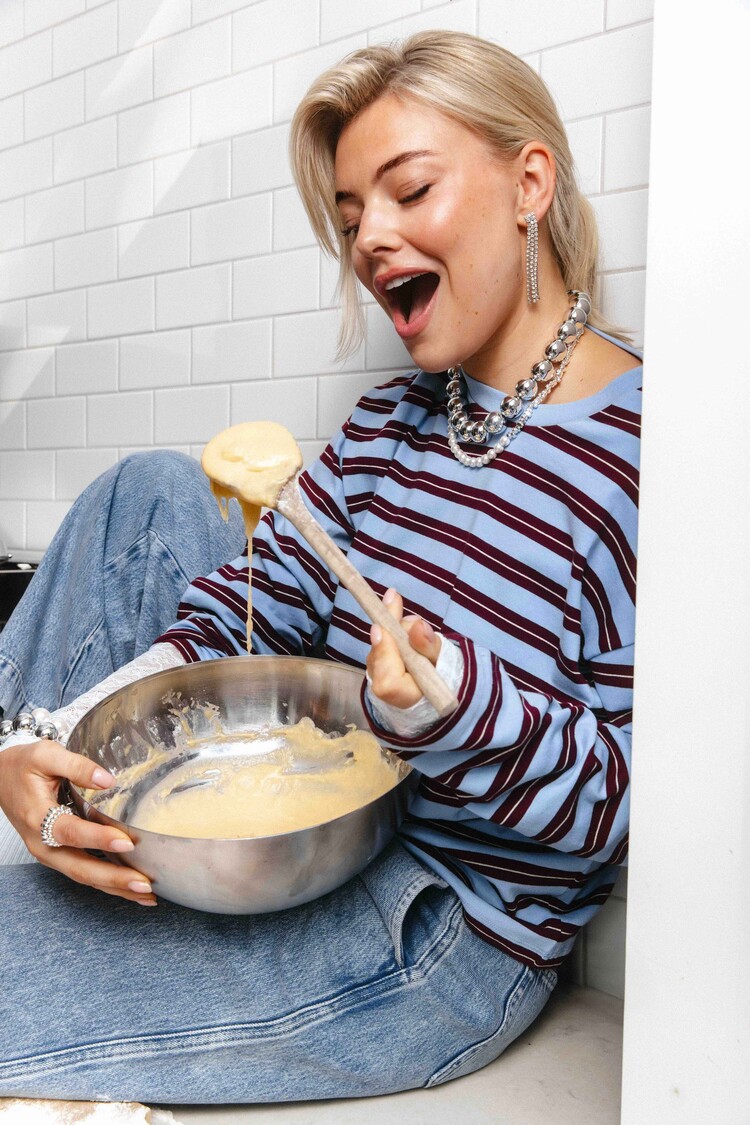 Catwalk Junkie Midnight Silver Necklace