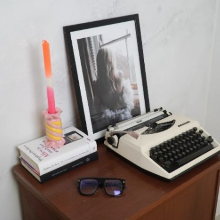 House Vitamin Candle Holder- Toffee Candy - Ceramic-Pink/ Yellow- 7,5x7,5x13 cm