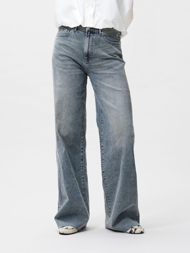 Catwalk Junkie Loose fit jeans - tinted blue