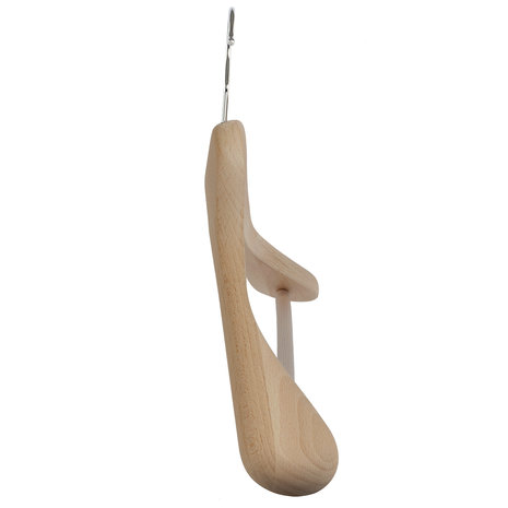 Mantel / kostuumhanger (geknikt) beukenhout naturel gelakt met schouderverbreding en anti-slip broeklat