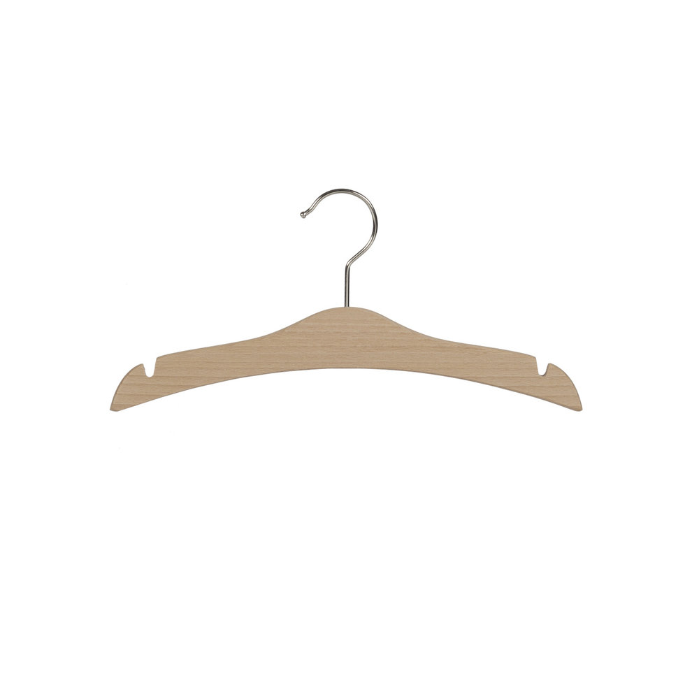 Blouse / shirthanger (vlak) beukenhout naturel gelakt met rokinkepingen Blouse / shirthanger (vlak) beukenhout naturel gelakt met rokinkepingen
